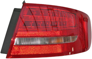 Kombinationsbackljus H�ger Ytterdel in the group Headlights / Lightning / Tail lights at  Professional Parts Sweden AB (00290724A1)