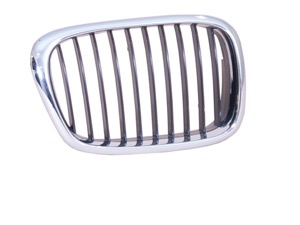 Kylargrill Krom/Svart H�ger in the group Body parts / Body Parts / Radiator Grille / Radiator Grille at  Professional Parts Sweden AB (00659912)