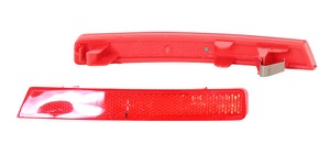 Reflex Till Hger Bak Rd in the group Body parts / Body Parts / Reflectors / Reflector at  Professional Parts Sweden AB (01090782A1)