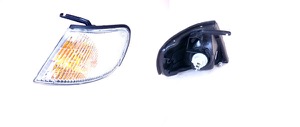 Blinker med lamphallare vanster fram in the group Headlights / Lightning / Corner lights / Corner lamp at  Professional Parts Sweden AB (16290363)