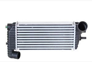 LADDLUFTKYLARE NATMATT: 335X158X64 i gruppen Tillflligt dolda artiklar hos  Professional Parts Sweden AB (2536304574)