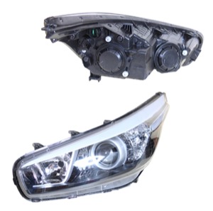 Huvudstr�lkastare V�nster H7/H7/H7 i gruppen Belysning / Str�lkastare / Str�lkastare hos  Professional Parts Sweden AB (32680141)