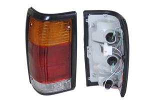 Kombinationsbackljus Med Lamph�llare in the group Headlights / Lightning / Tail lights at  Professional Parts Sweden AB (34420701)