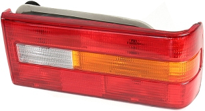 Tail lamp USA right i gruppen Belysning / Baklyktor hos  Professional Parts Sweden AB (34430202)