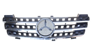 Kylargrill Krom/Svart in the group Body parts / Body Parts / Radiator Grille / Radiator Grille at  Professional Parts Sweden AB (3538990)