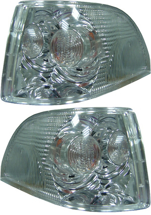 Corner lamp chrome L&R i gruppen Belysning / Blinkers / Blinkers hos  Professional Parts Sweden AB (35430162)