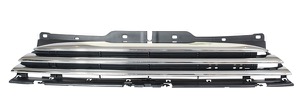 Kylargrill Krom/Svart i gruppen  hos  Professional Parts Sweden AB (4001995)