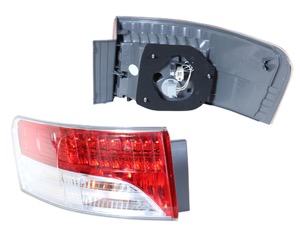 Kombinationsbackljus V�nster in the group Headlights / Lightning / Tail lights at  Professional Parts Sweden AB (81830701A1)