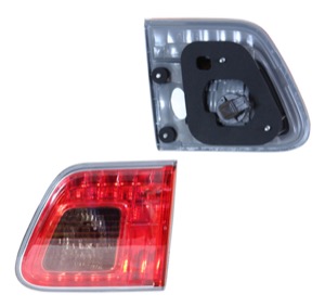 Kombinationsbackljus H�ger Innerdel in the group Headlights / Lightning / Tail lights at  Professional Parts Sweden AB (81830704A1)