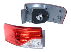 Kombinationsbackljus H�ger Ytterdel in the group Headlights / Lightning / Tail lights at  Professional Parts Sweden AB (81830712A1)