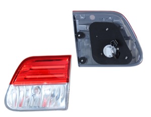 Kombinationsbackljus H�ger Innerdel in the group Headlights / Lightning / Tail lights at  Professional Parts Sweden AB (81830714A1)