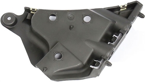 Front bumper side bracket i gruppen Kaross / Kaross / Sttfngare / Monteringsfste, Sttfngare hos  Professional Parts Sweden AB (83433435)