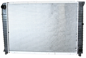 Radiator i gruppen Kylning / ventilation / Kylare hos  Professional Parts Sweden AB (87433854)