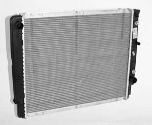 Kylare motorkylning 590x494x33 i gruppen Tillflligt dolda artiklar hos  Professional Parts Sweden AB (9045302062)