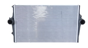 Laddluftkylare natmatt: 688x421x30 i gruppen Tillflligt dolda artiklar hos  Professional Parts Sweden AB (9047304137)