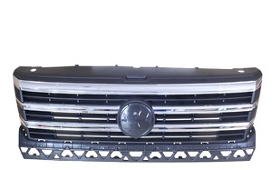 Kylargrill Fram Krom/Svart �verdel in the group Body parts / Body Parts / Radiator Grille / Radiator Grille at  Professional Parts Sweden AB (9565991)