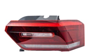 Kombinationsbackljus H�ger Ytterdel in the group Headlights / Lightning / Tail lights at  Professional Parts Sweden AB (95780704A1)