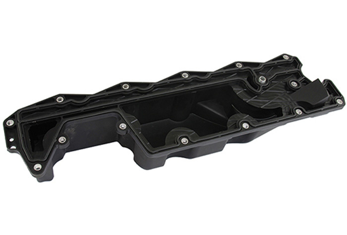 Oil trap crankcase breather