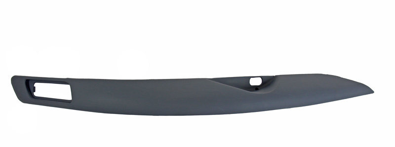 Front bumper moulding